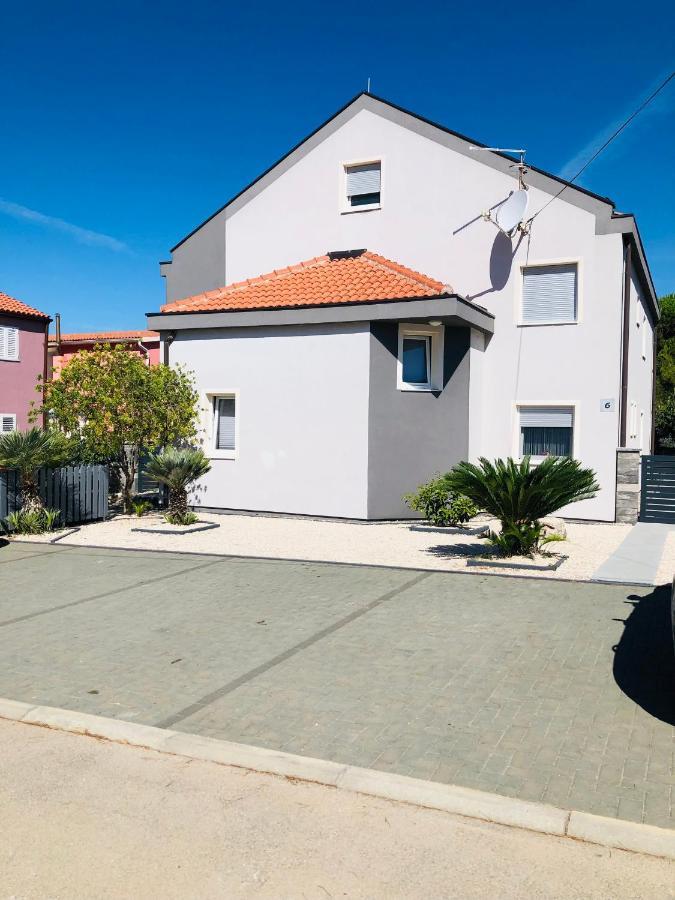 Apartment Miaantonia Vrsi Eksteriør bilde